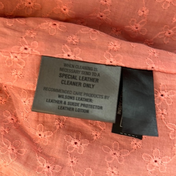 Wilsons Leather 100% Genuine Leather Pink Button Jacket with Pockets - Picture 11 of 11